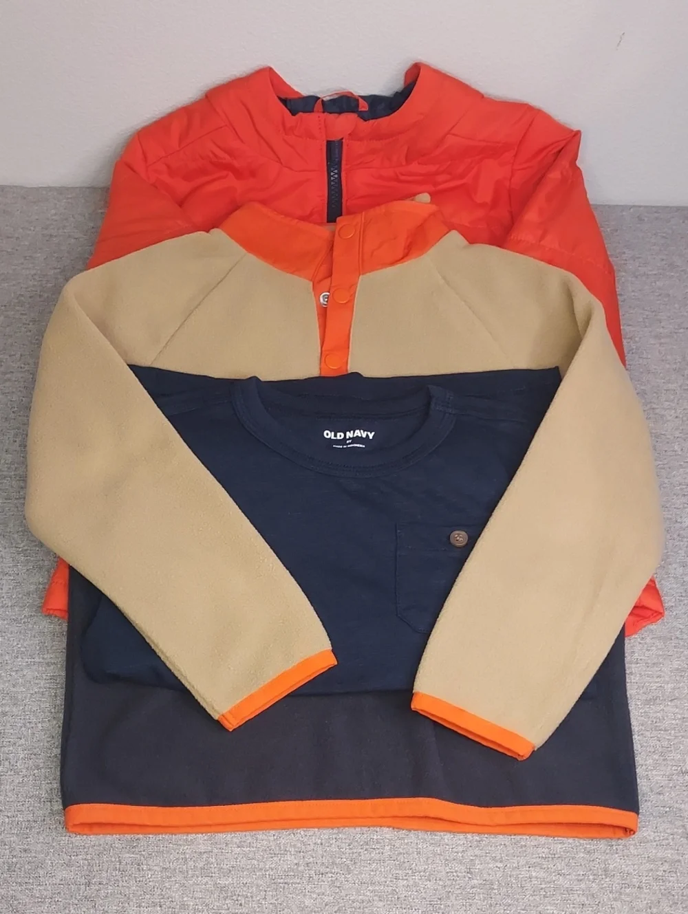 Old Navy 3-Piece Set Orange Quilted Jacket Colorblock Fleece T-Shirt Size 5T NWT